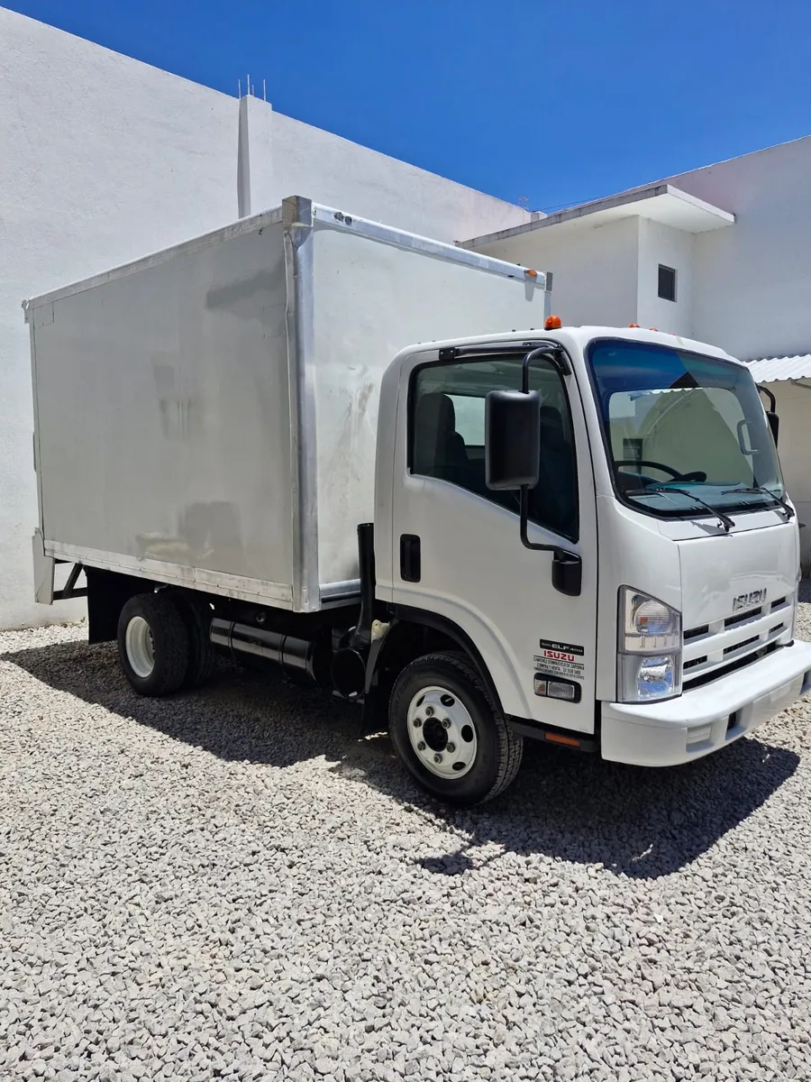 Isuzu ELF 400 2010